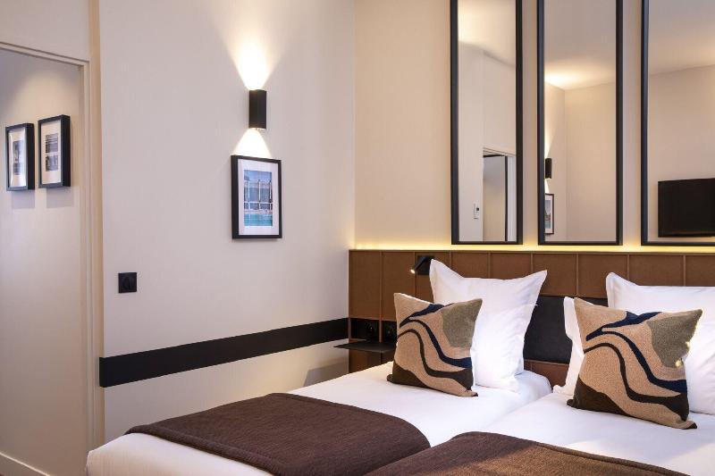 غرفة سوبيريور, Du Port