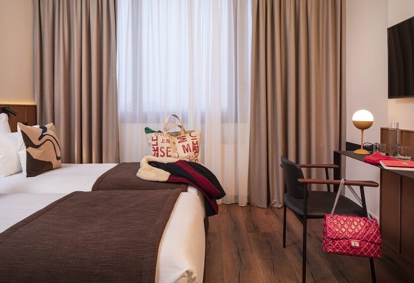 غرفة سوبيريور, Du Port