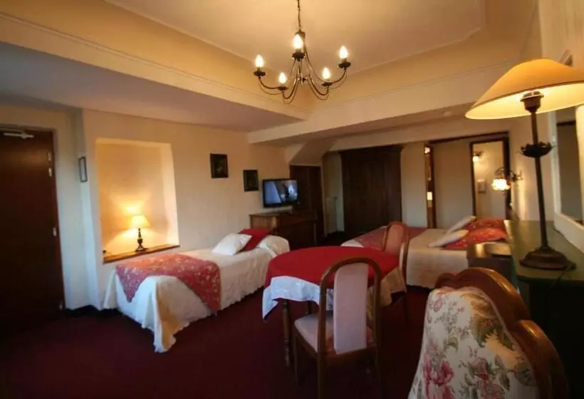 Standard Kolmen Hengen Huone, Hostellerie Le Beffroi