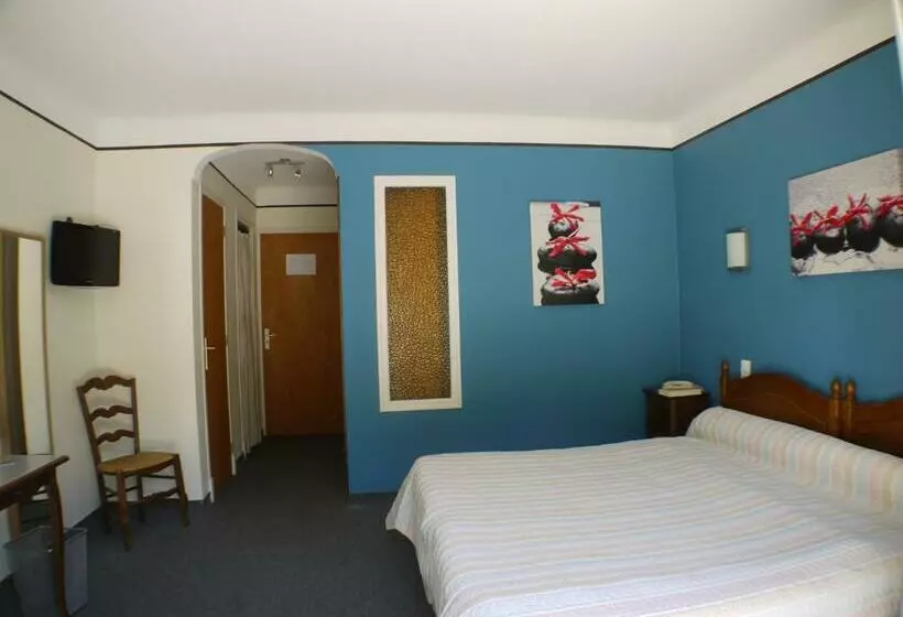 Standart Oda, Hôtel Le Castelet
