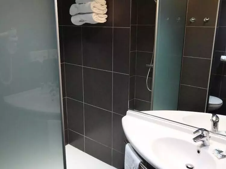 Classic-huone Parivuode, Hôtel Mercure Annecy Sud