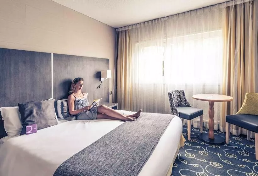Classic-huone Parivuode, Hôtel Mercure Annecy Sud