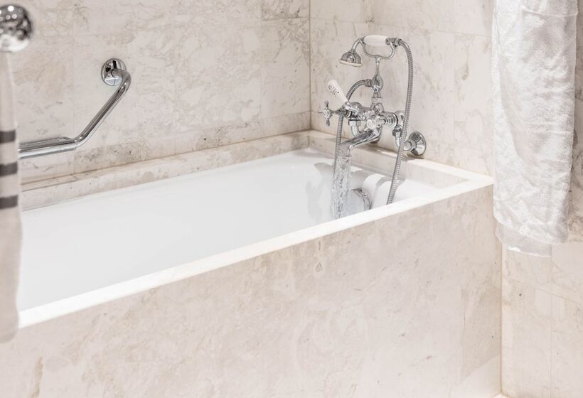 سوییت, Hôtel Lancaster Paris Champs Elysées