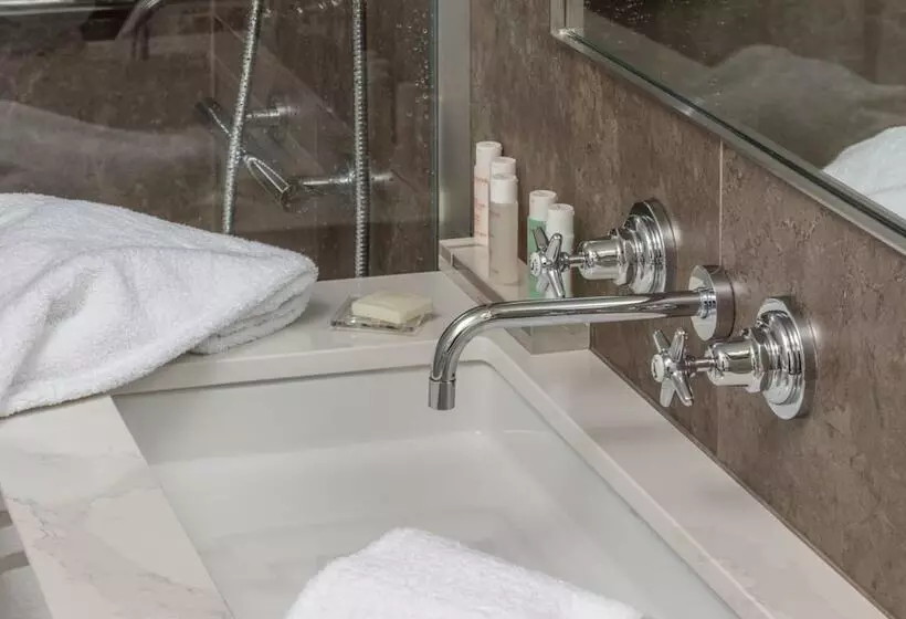 سوییت, Hôtel Lancaster Paris Champs Elysées
