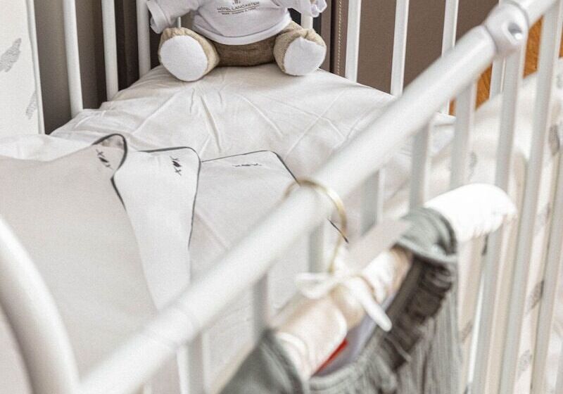 اتاق خانوادگی, Hôtel Lancaster Paris Champs Elysées