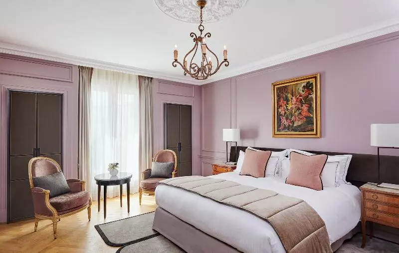 سوییت لوکس, Hôtel Lancaster Paris Champs Elysées