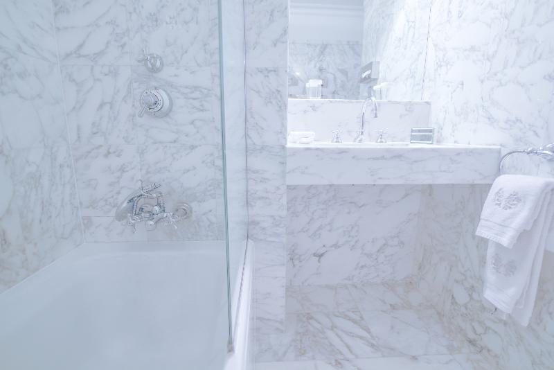 سوییت لوکس, Hôtel Lancaster Paris Champs Elysées