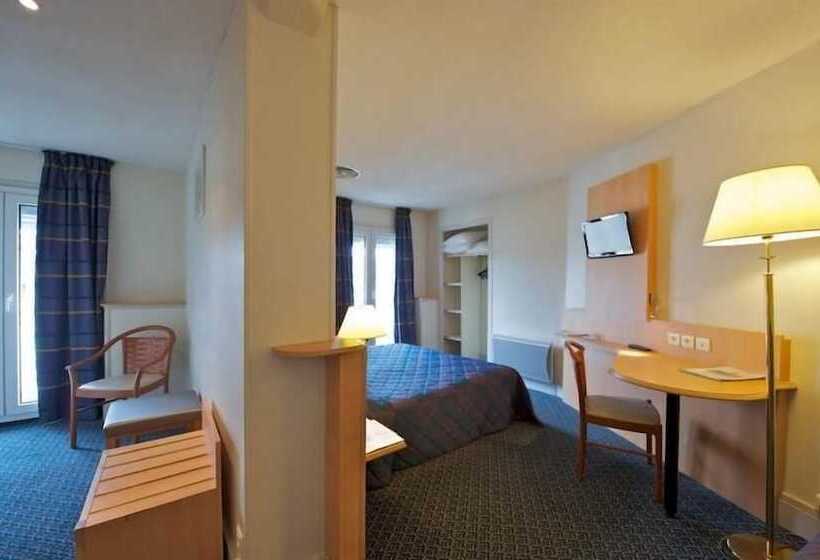 غرفة قياسية ثلاثية, Le Bourbon Pau Centre