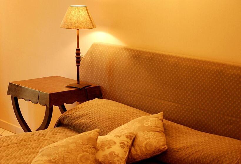 高级大房间, Les Mazets Des Roches