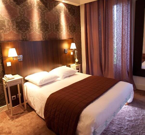 חדר סופריור, Les Negociants