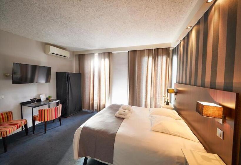 חדר סופריור, Les Negociants