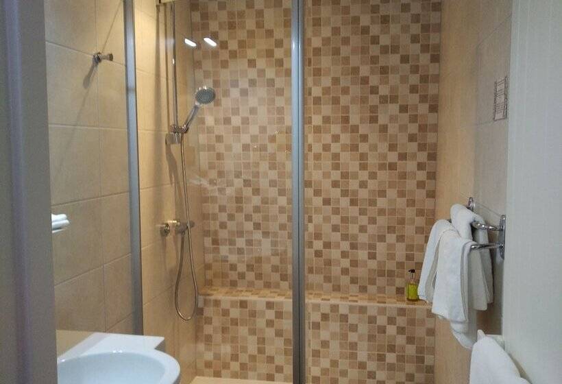 Номер Superior с Видом, Logis Hôtel Notre Dame Restaurant Ouvert Midi Et Soir Sauf Dimanche Soir