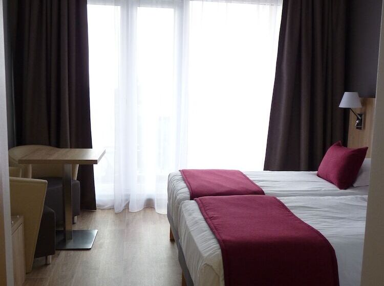 Номер Superior с Видом, Logis Hôtel Notre Dame Restaurant Ouvert Midi Et Soir Sauf Dimanche Soir