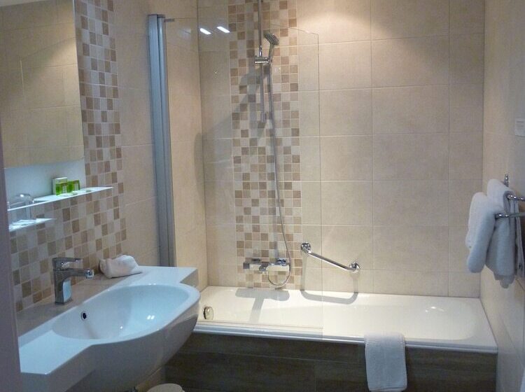 Номер Superior Одноместный, Logis Hôtel Notre Dame   Restaurant Ouvert Midi Et Soir Sauf Dimanche Soir