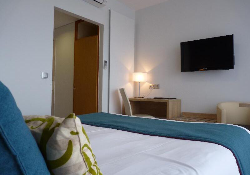 Номер Superior, Logis Hôtel Notre Dame Restaurant Ouvert Midi Et Soir Sauf Dimanche Soir