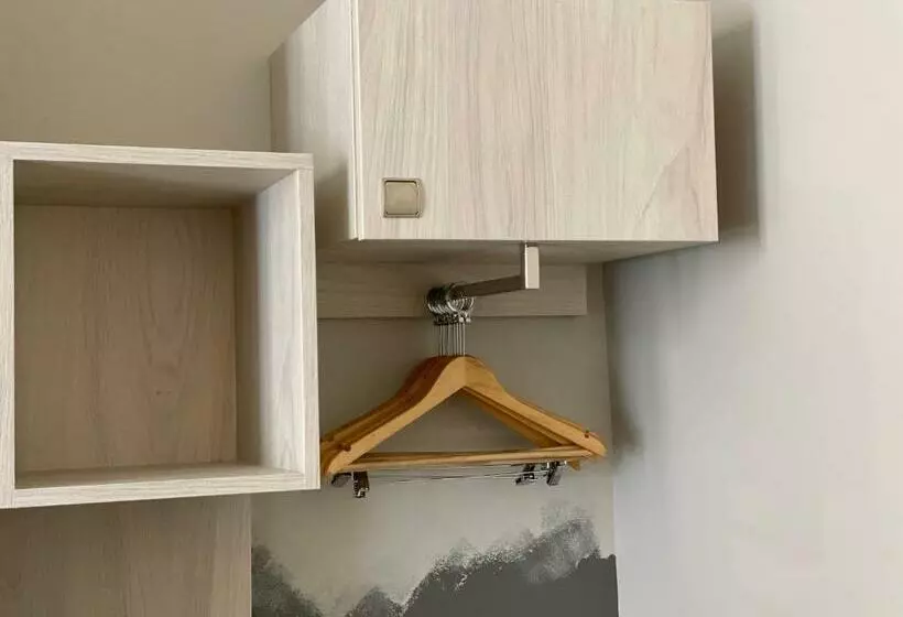 Quarto Basic, Majestic