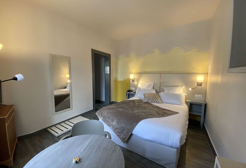 اتاق سوپریور, Majestic