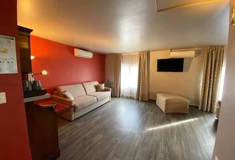 Quarto Familiar, Majestic