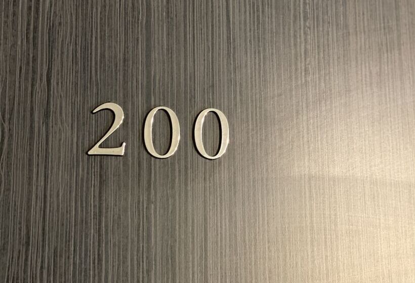 اتاق استاندارد, Majestic