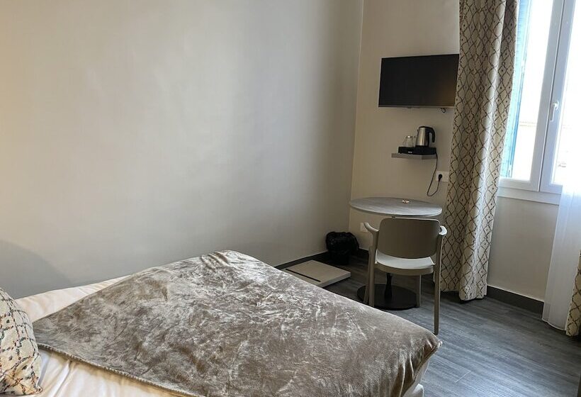 اتاق استاندارد یک نفره, Majestic