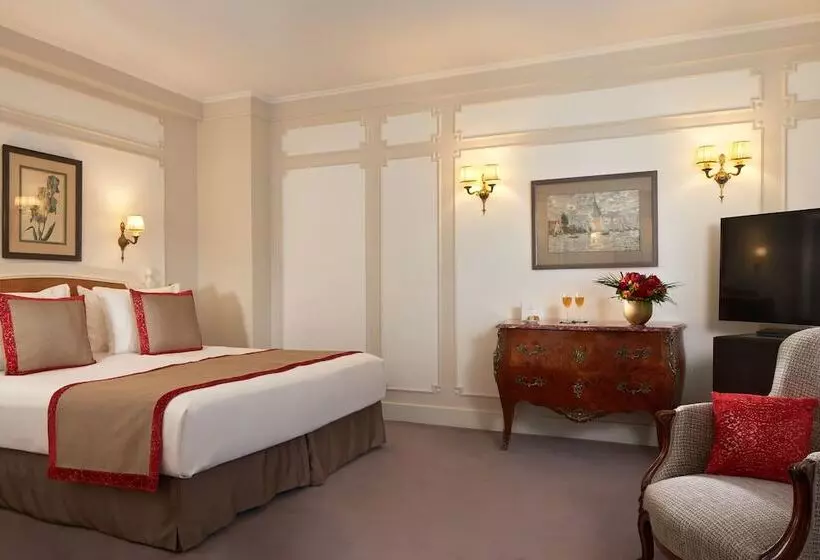 سوییت جونیور, Majestic Hotel Spa Champs Elysées