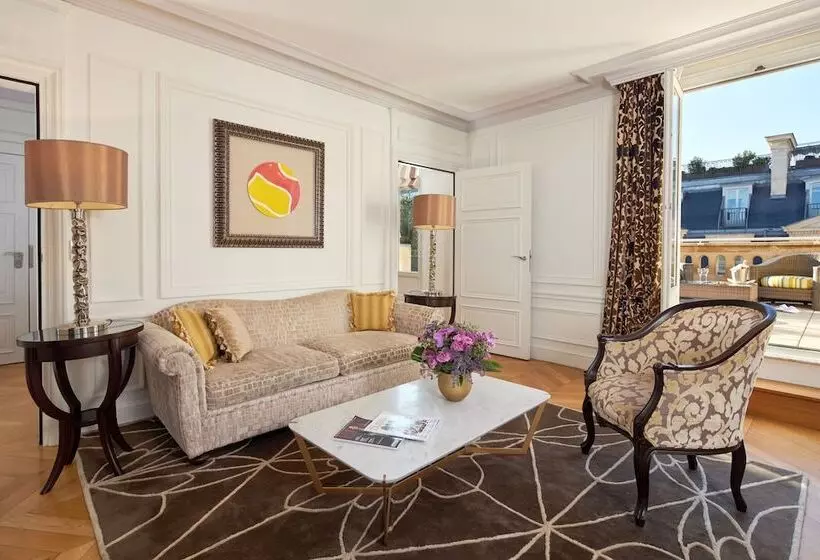 سوییت, Majestic Hotel Spa Champs Elysées