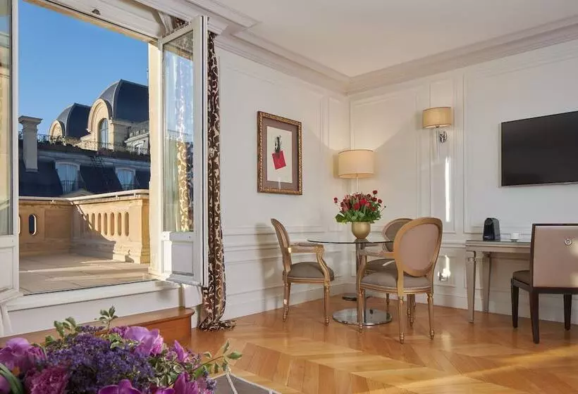 سوییت, Majestic Hotel Spa Champs Elysées