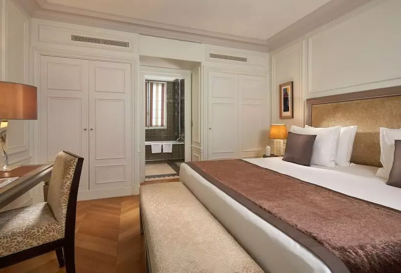 سوییت, Majestic Hotel Spa Champs Elysées