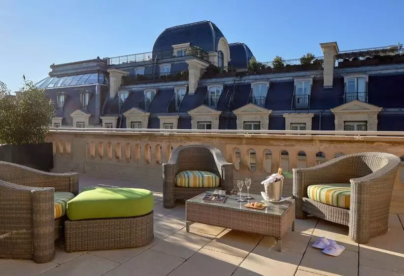 سوییت, Majestic Hotel Spa Champs Elysées