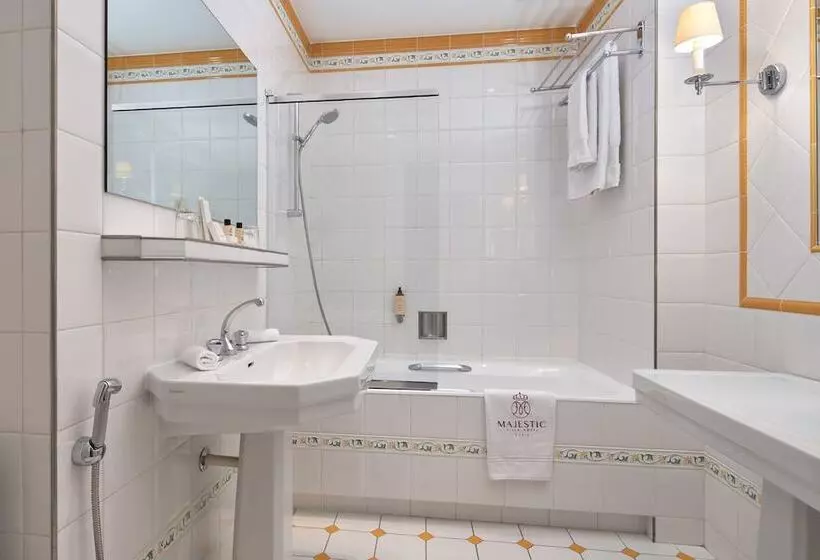 سوییت, Majestic Hotel Spa Champs Elysées