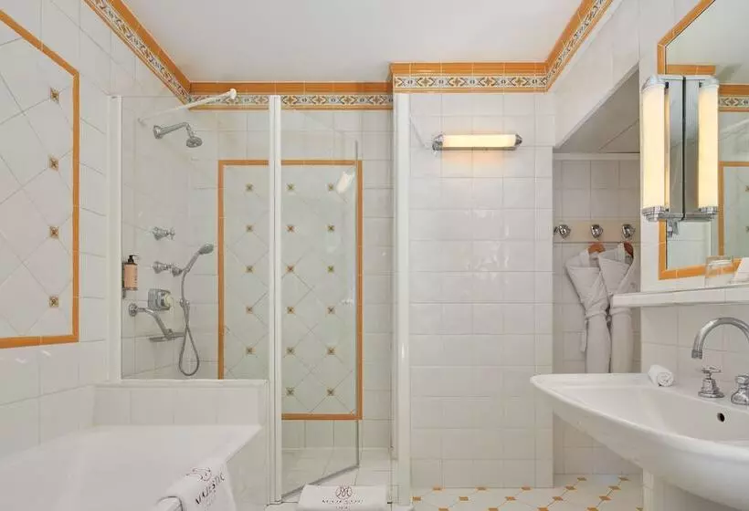 سوییت, Majestic Hotel Spa Champs Elysées