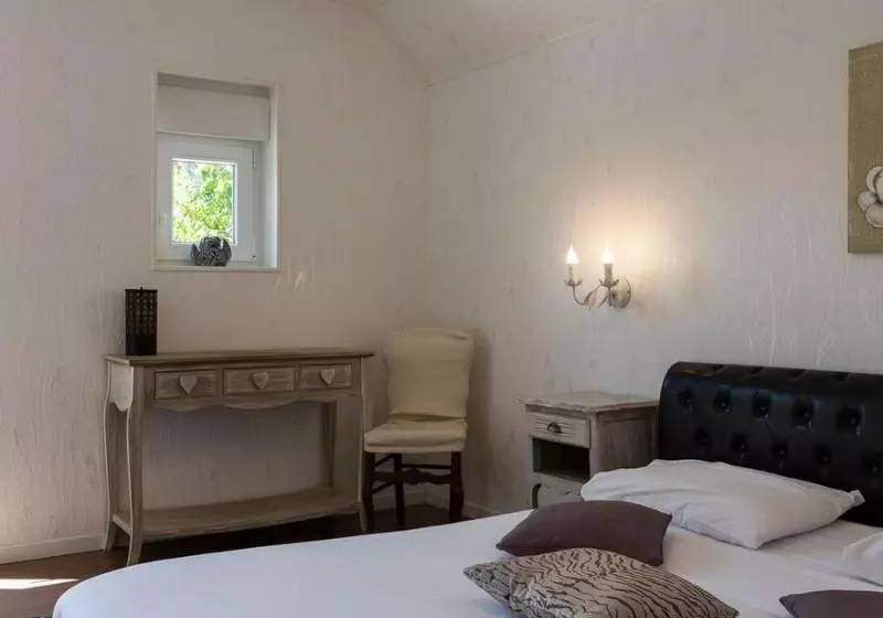 スーペリアールーム, Manoir De Moëllien, The Originals Relais