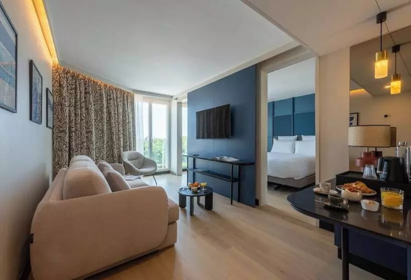 Juniorsviitti Näkymä, Mercure La Rochelle Vieux Port