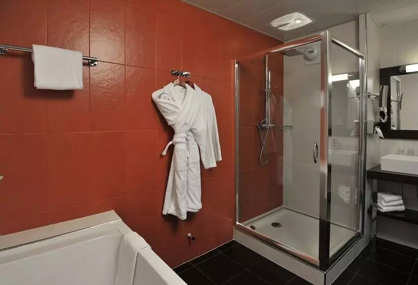 スイート, Mercure Maurepas Saint Quentin