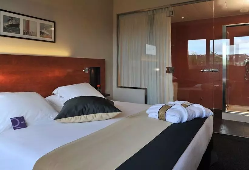 スイート, Mercure Maurepas Saint Quentin