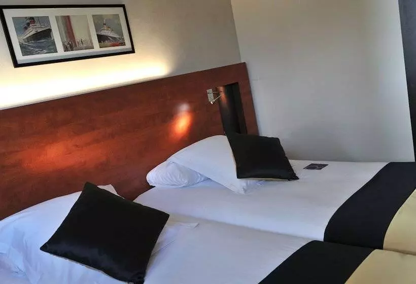 スタンダードルーム, Mercure Maurepas Saint Quentin