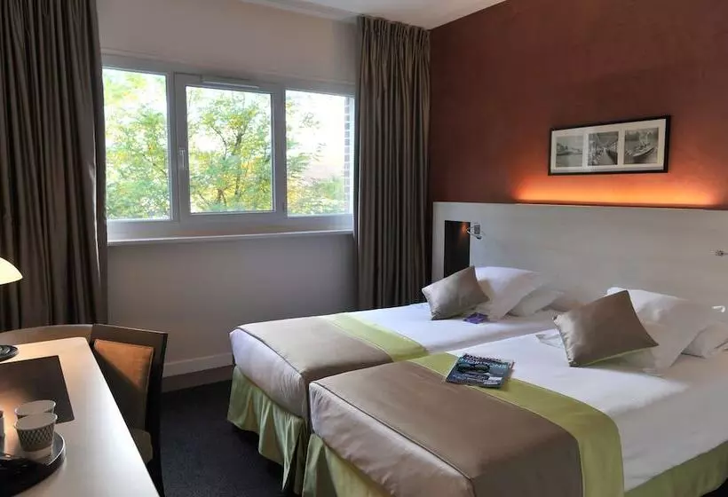 スタンダードルーム, Mercure Maurepas Saint Quentin