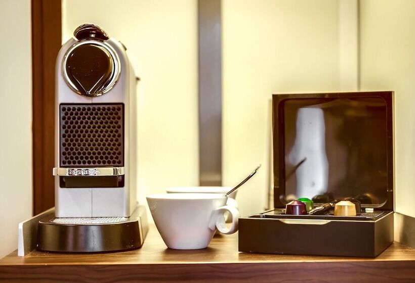 プレステージルーム, Mercure Paris Arc De Triomphe Etoile