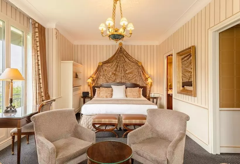 ジュニアスイート, Hôtel Napoleon Paris