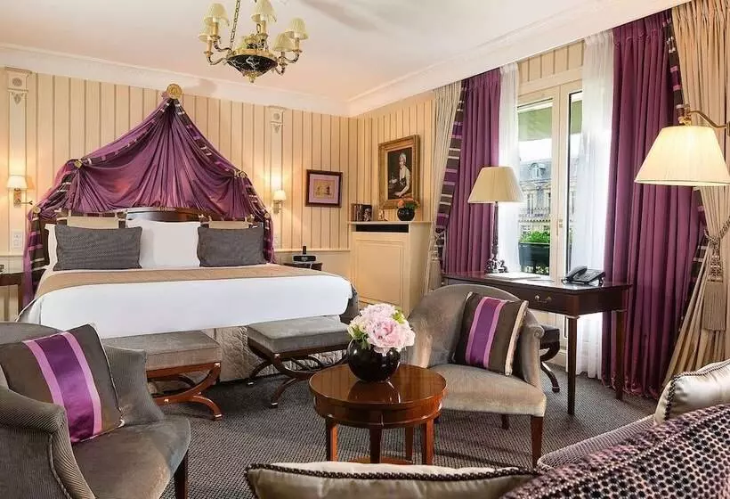 ジュニアスイート, Hôtel Napoleon Paris