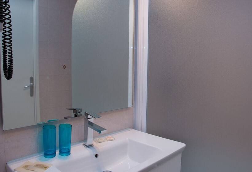 家庭间, Novel Restaurant La Mamma