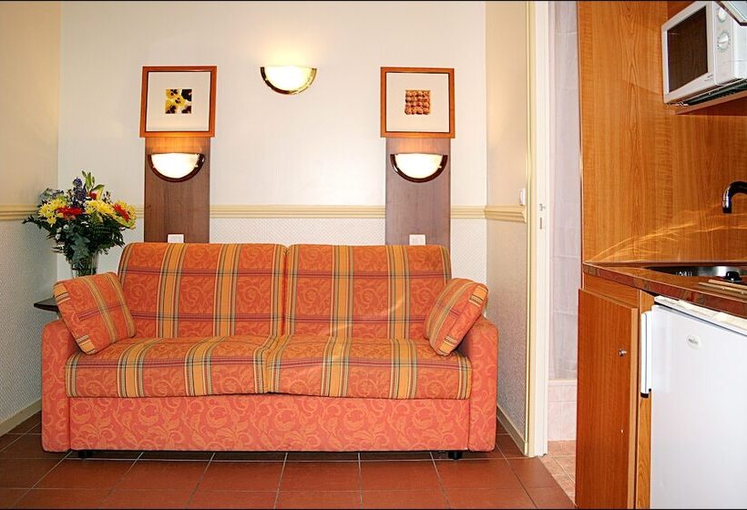 클래식 스튜디오, Pavillon Courcelles Parc Monceau