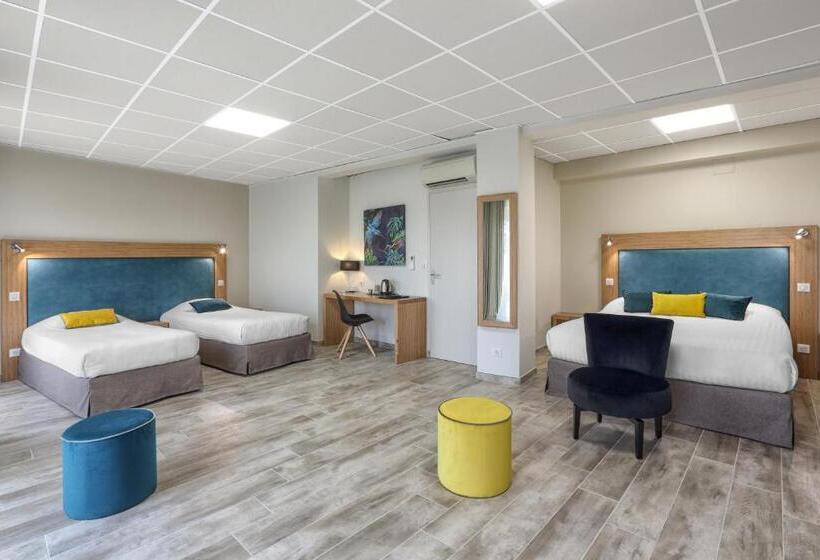 חדר דלוקס לארבעה, Restaurant Laborderie