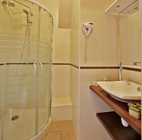 חדר סטנדרט, Restaurant Laborderie