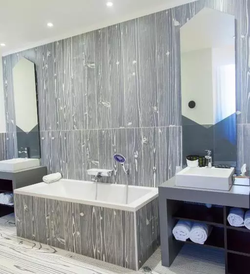 Mini Suite, The Originals Boutique, Hôtel Le Lion, Clermontferrand