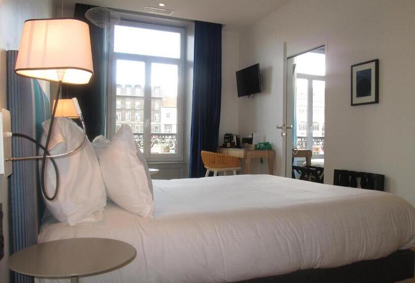 חדר משפחתי, The Originals Boutique, Hôtel Le Lion, Clermontferrand