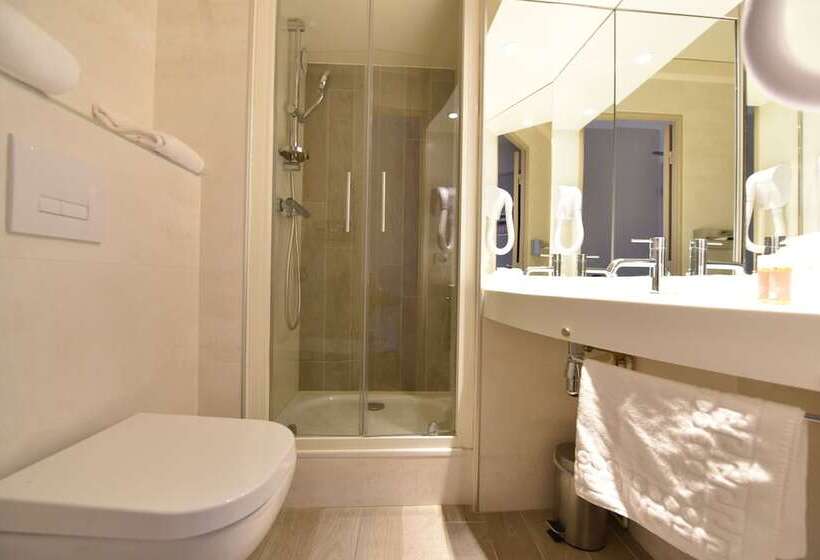 ファミリールーム, The Originals City, Au Relais Saint éloi, Tours