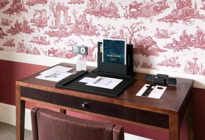 Chambre Supérieure, Barriere Le Normandy