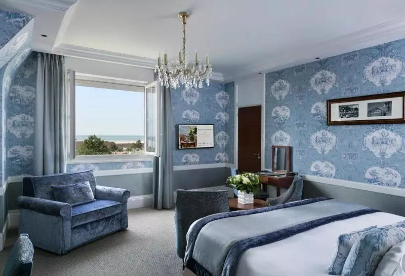 Chambre Deluxe Vue Mer, Barriere Le Normandy