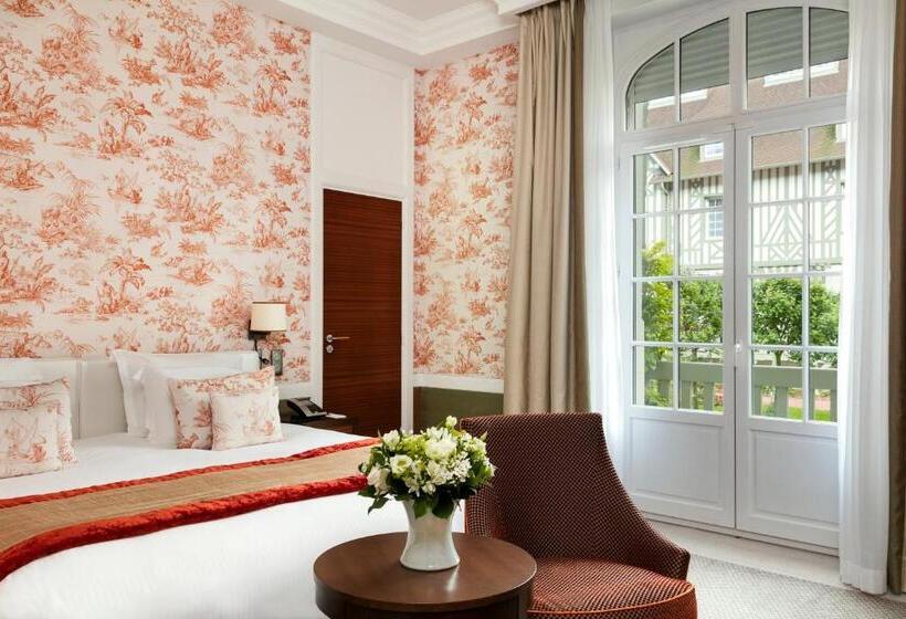 Люкс Повышенной Комфортности, Barriere Le Normandy